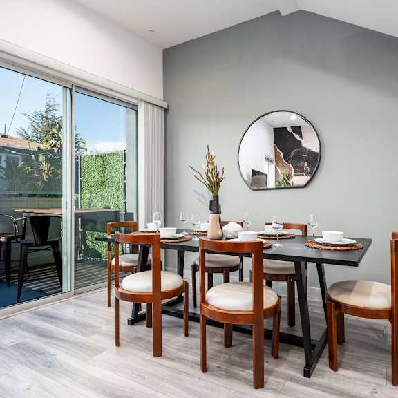 dining room at lido apartments - 4025 grandview, california