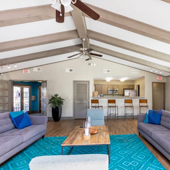 resident clubhouse at edgemont  apartments, prg real estate, greenville, sc, 29615