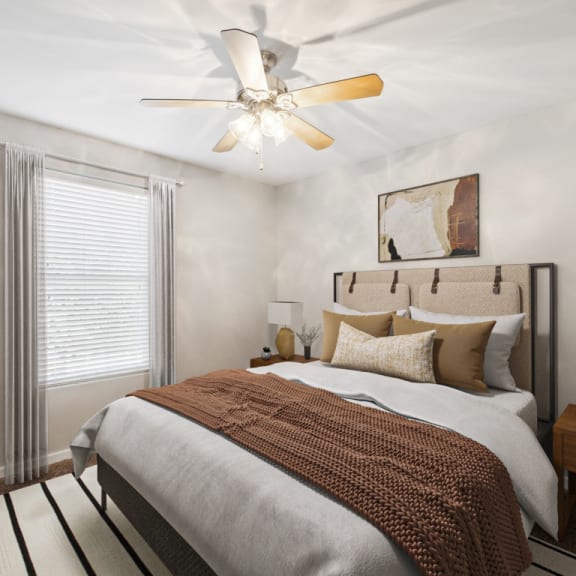 Thumbnail 4 of 5 Bedroom with a Large Bed at 45 Madison Apartments, Kansas City