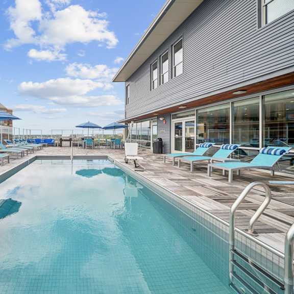 rooftop pool at the locks tower, richmond, virginia