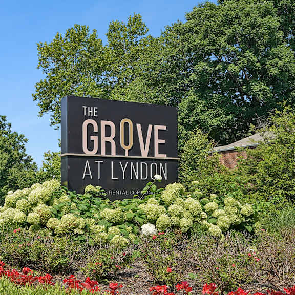 the grove at lyndon entry sign