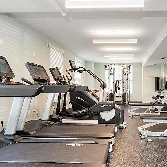 fitness center at circ apartments, richmond, virginia 23220