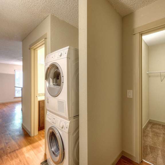 in unit washer dryer at the retreat at walnut creek, walnut creek, ca