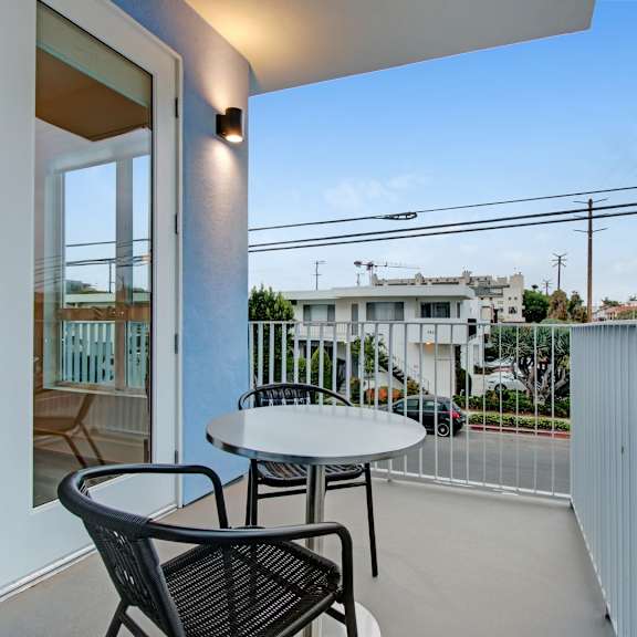 balcony