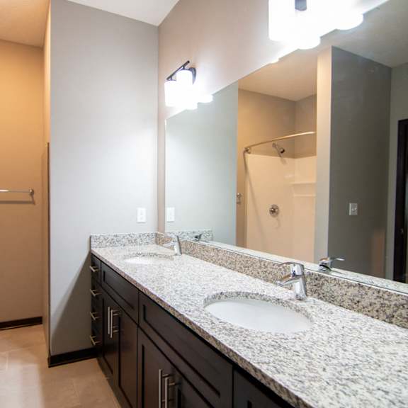 Thumbnail 18 of 18 Large bathroom at 360 at Jordan West