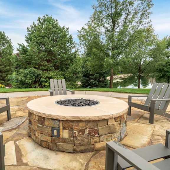 outdoor fire pit and seating at stone ridge estates