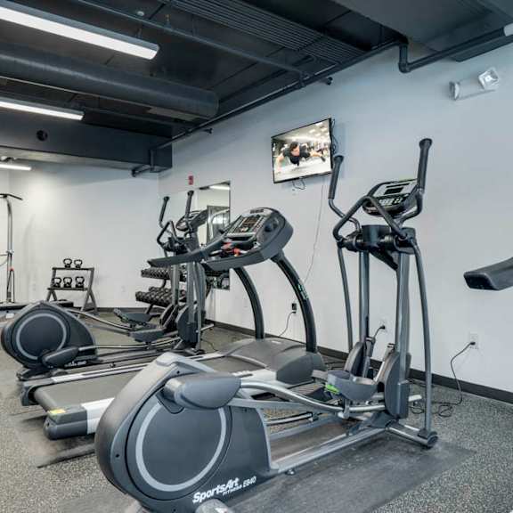 24-hour fitness center with tvs at the conrad near unmc in the blackstone district omaha ne 68105