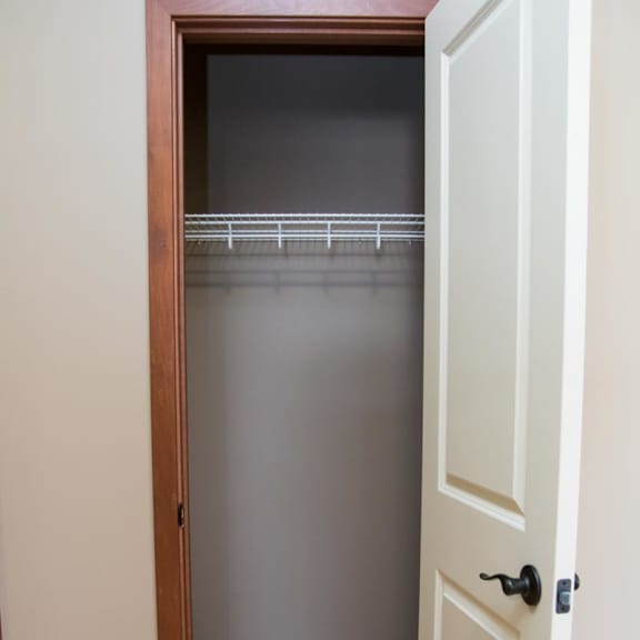 Thumbnail 12 of 13 Empty coat closet