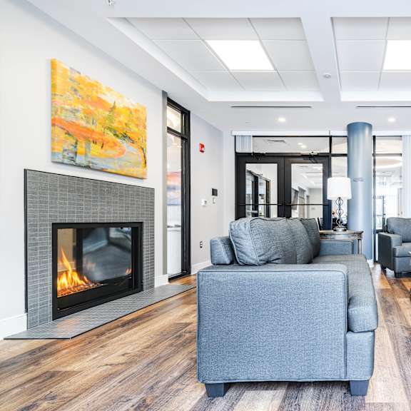 the preserve at ballantyne commons community living room