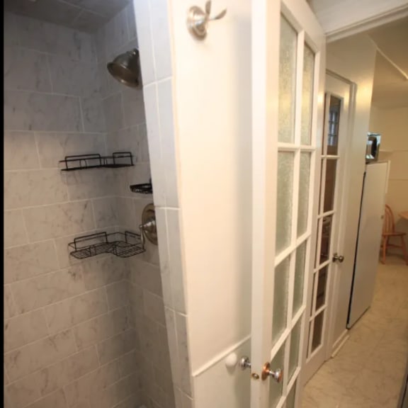 507-2 bathroom