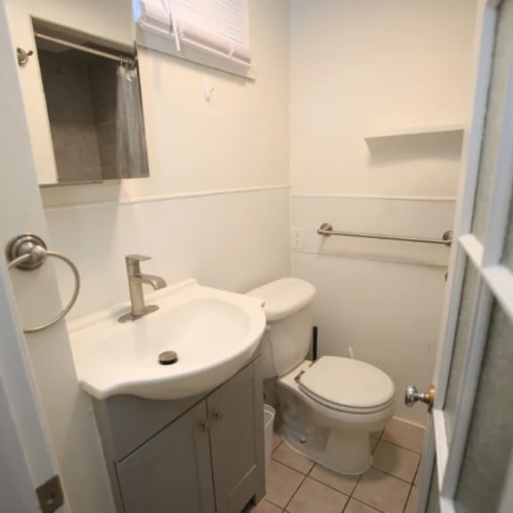 507-2 bathroom