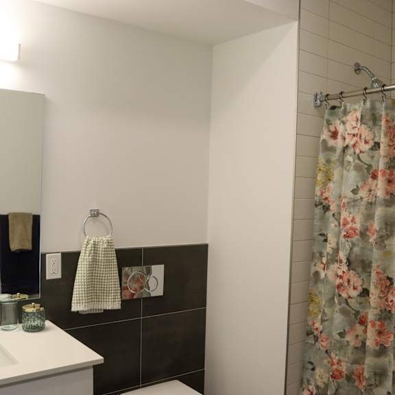 bathroom at 20 stephenson aman at clarendon hill, somerville, massachusetts