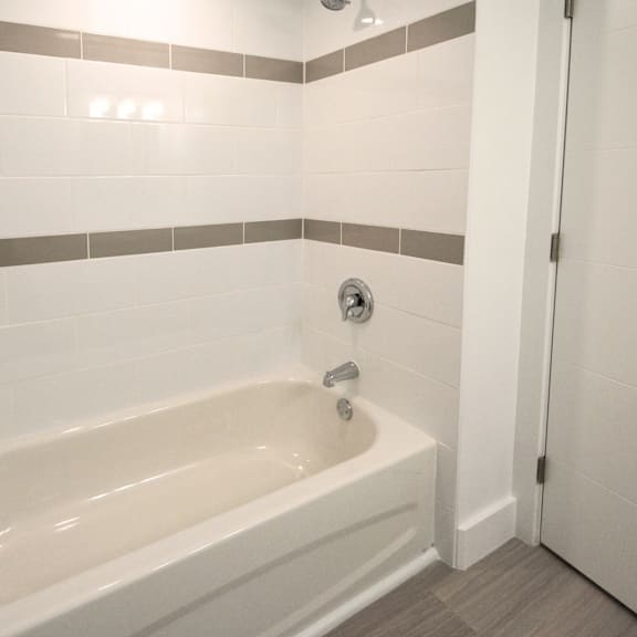 1 oak street bathroom