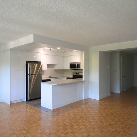 1 oak street kitchen and living room