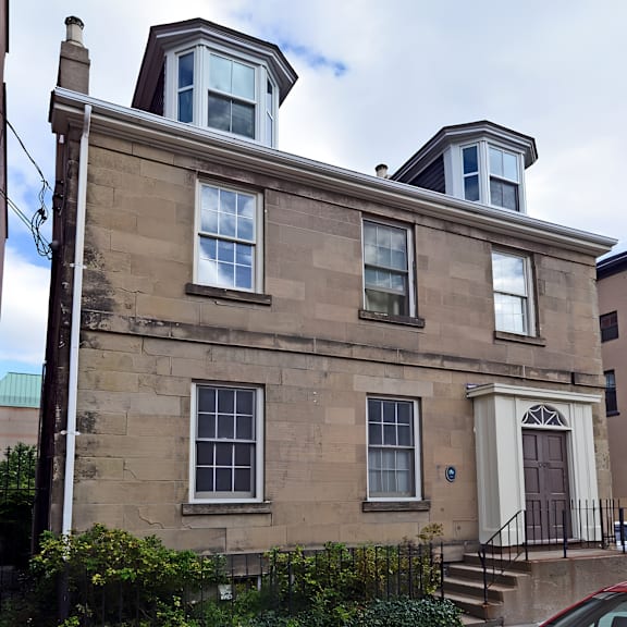 1335 hollis street exterior