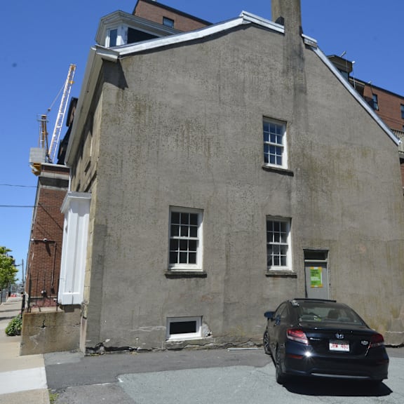 1335 hollis street exterior