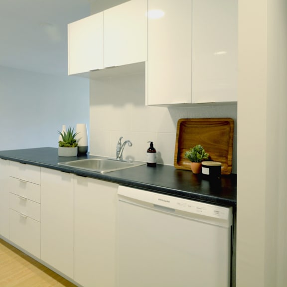 23 glen moir kitchen