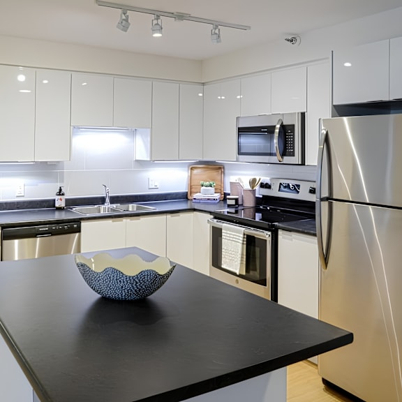 95 knightsridge kitchen island