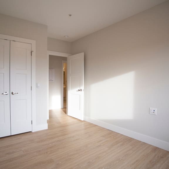david dunphy place bedroom 1