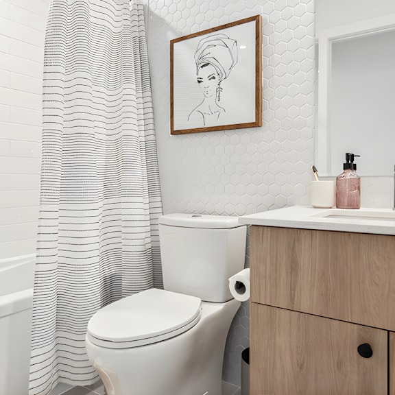 luma bathroom