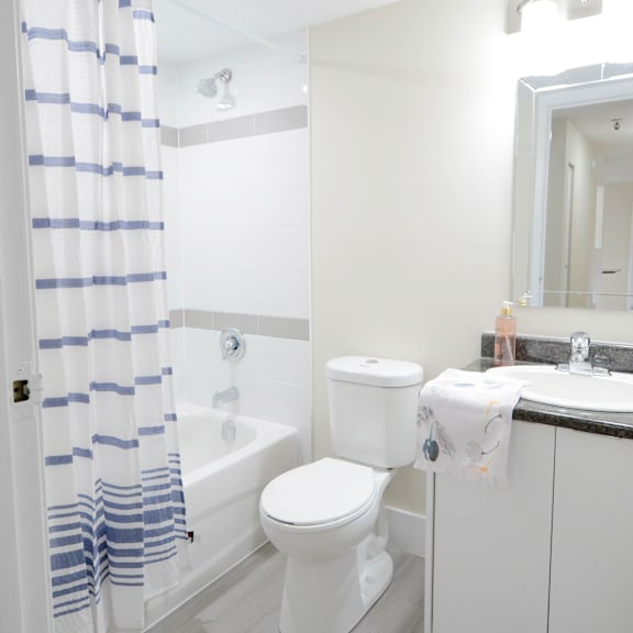 quinpool court bathroom