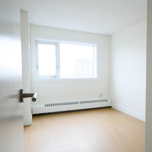 quinpool tower bedroom