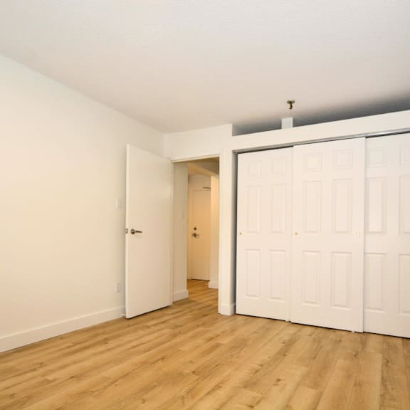 sheradon place bedroom closet