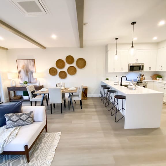 sherwood corssing townhomes - kitchen and living room