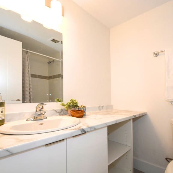 spring garden terrace bathroom