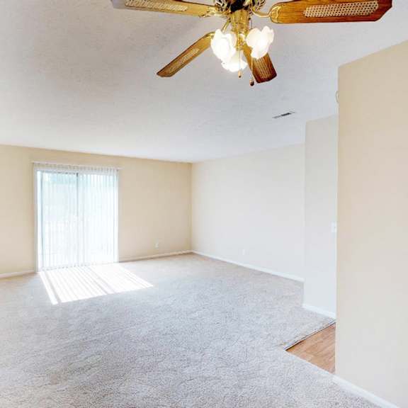 ceiling fan at crown crossing apartments, amelia