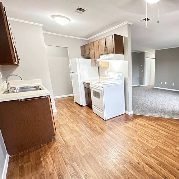 2 bedroom kitchen at sharondale woods apartments, cincinnati, oh, 45241