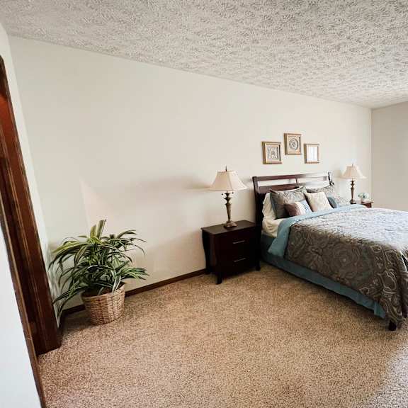 small bedroom at grace court, ft. mitchell, ky