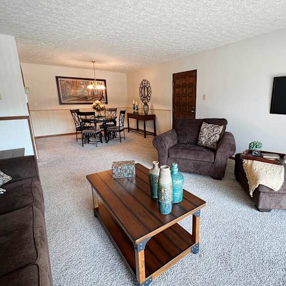 living room with tv  at crestbrook apartments & townhomes, kentucky, 41017