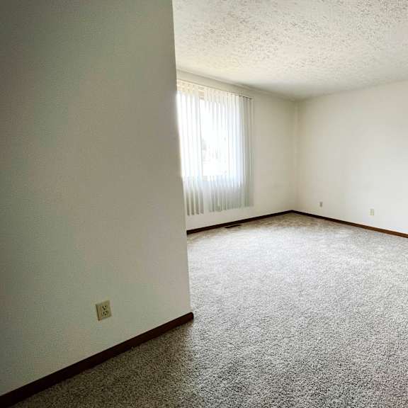 unfurnished bedroom  at crestbrook apartments & townhomes, kentucky  