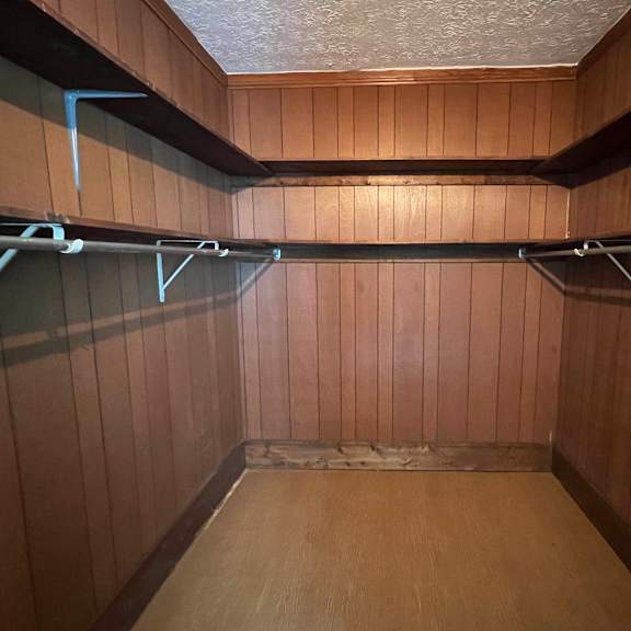 spacious closet  at crestbrook apartments & townhomes, crescent spring, ky