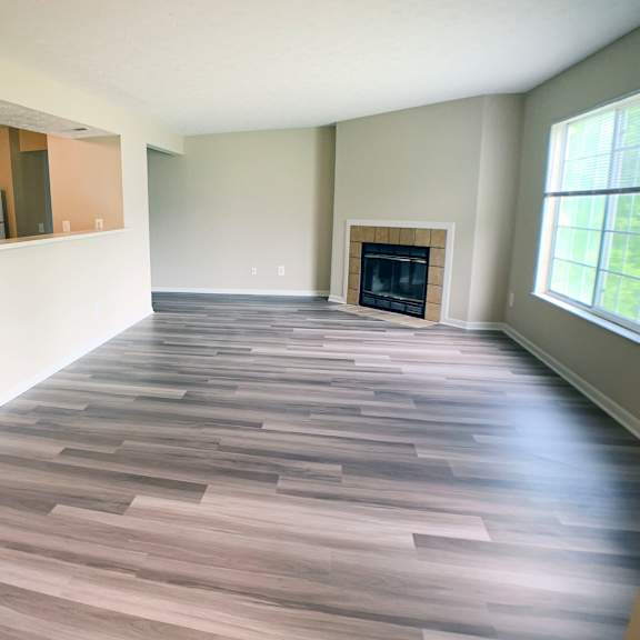 engineered wood flooring at the vinings apartments, cincinnati, ohio