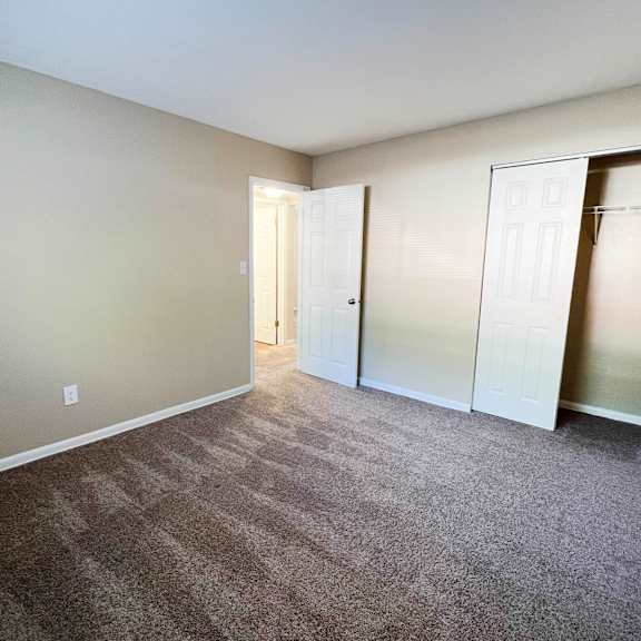 bedroom with wooden floor at sharondale woods apartments, cincinnati, oh, 45241