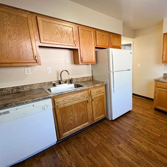 kitchen area at sharondale woods apartments, cincinnati, oh