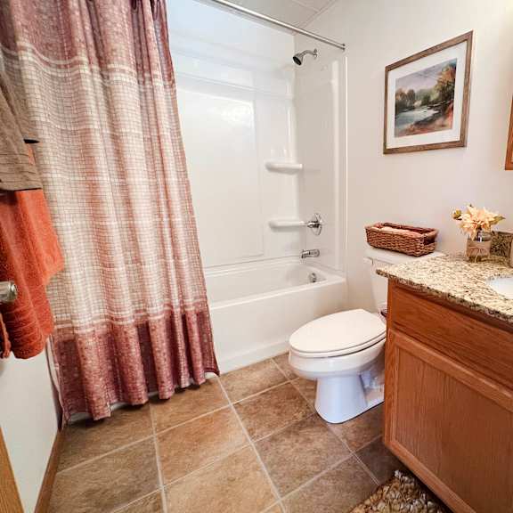 bathroom with bathtub at the overlook at ft. thomas, ft. thomas, 41075