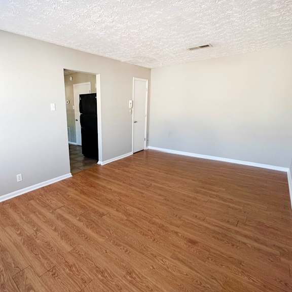wooden flooring at park place, kentucky, 40475