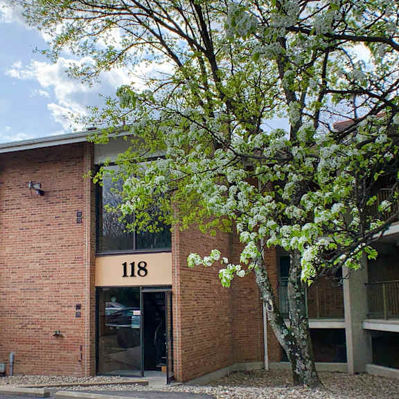indian lookout with trees at indian lookout apartments, cincinnati