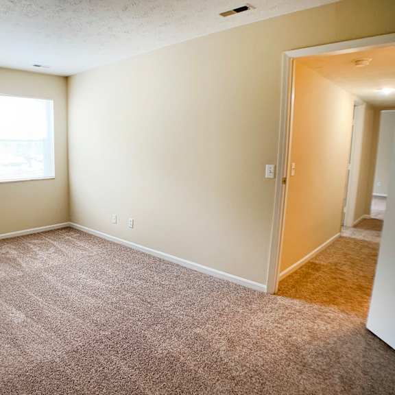 energy efficient windows at crown crossing apartments, amelia, 45102