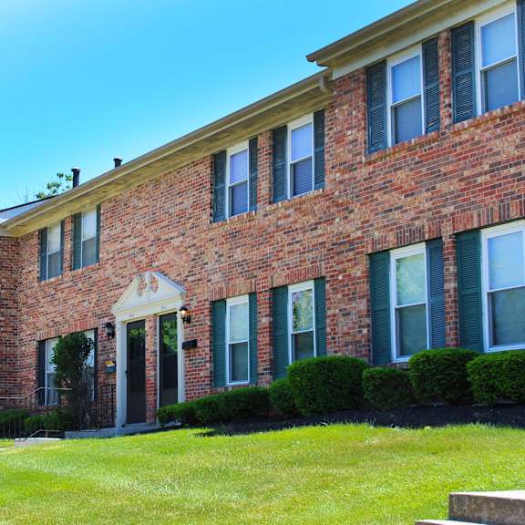 elegant exterior view  at revere village apartments, ohio
