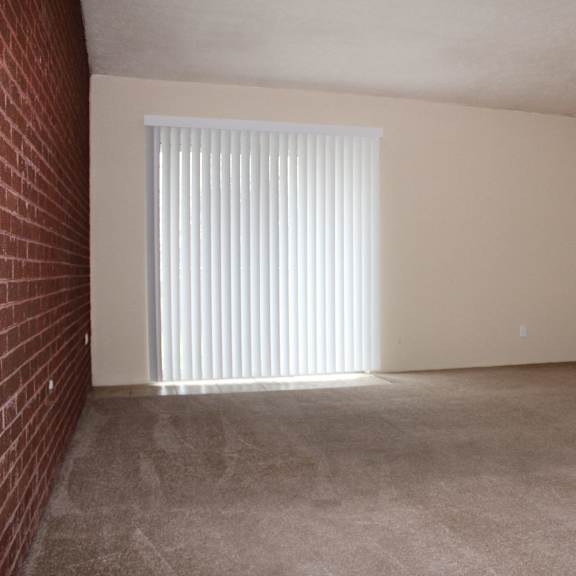 unfurnished living at quail meadow apartments, cincinnati
