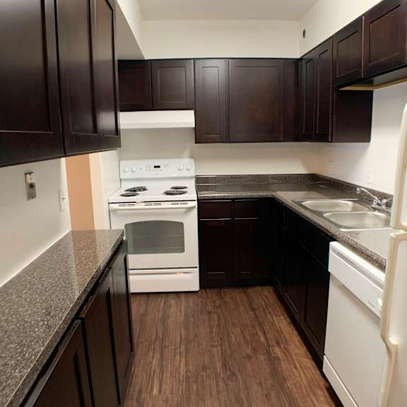 kitchen gallery at indian lookout apartments, cincinnati, oh, 45238