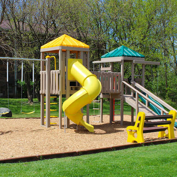 playground at crown crossing apartments, ohio, 45102