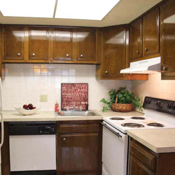 peppertree village apartments – kitchen - dining – appliances included - 24 hour emergency maintenance - garbage disposal – dishwasher - private storage - ask for a tour - pet friendly