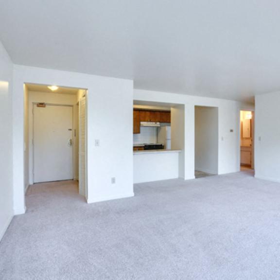 berkley manor apartments – breakfast bar - eat-in kitchen - appliances included – ask for a tour - pet friendly