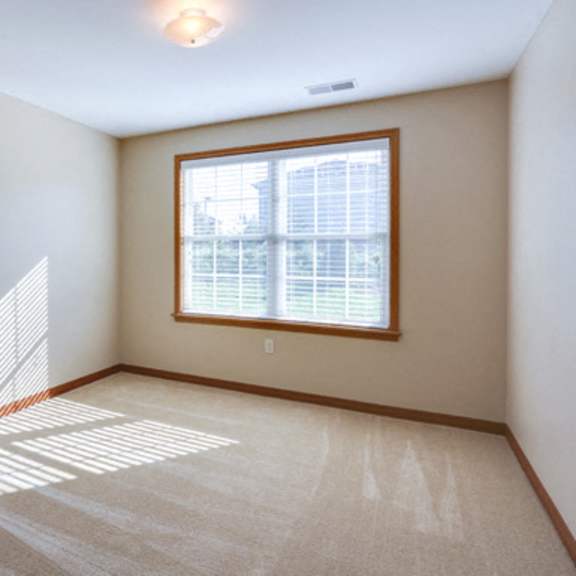 deer lakes apartments – amherst new york – master - two-bedroom – large closet- ask for a tour - pet friendly