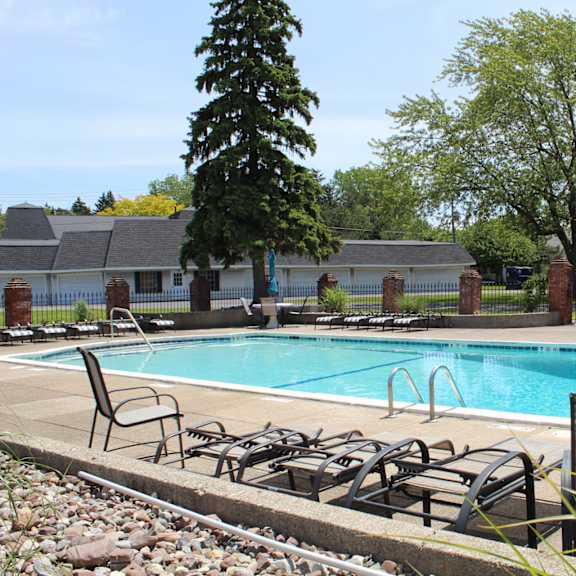 4545 chestnut ridge road